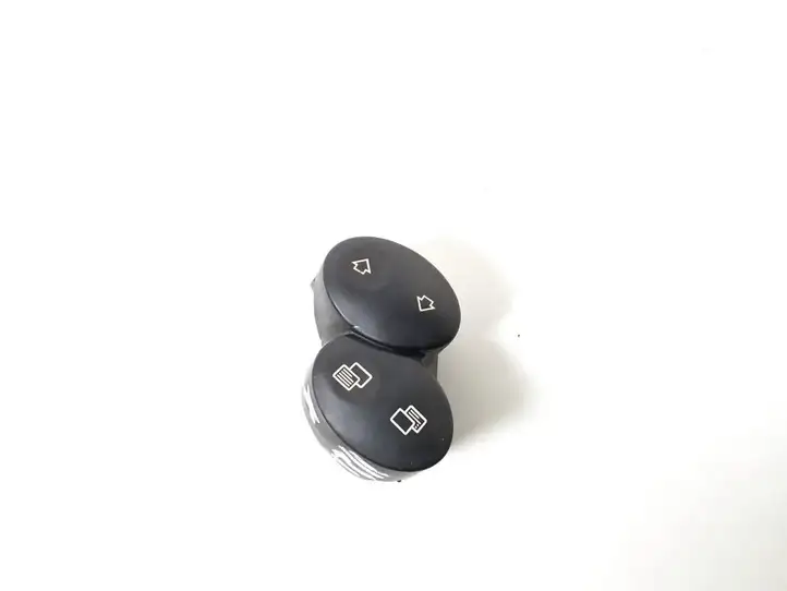 Mercedes-Benz CLK A209,C209 (2002 - 2009) A2308202310 Кнопки на рулевом колесе — фото 1