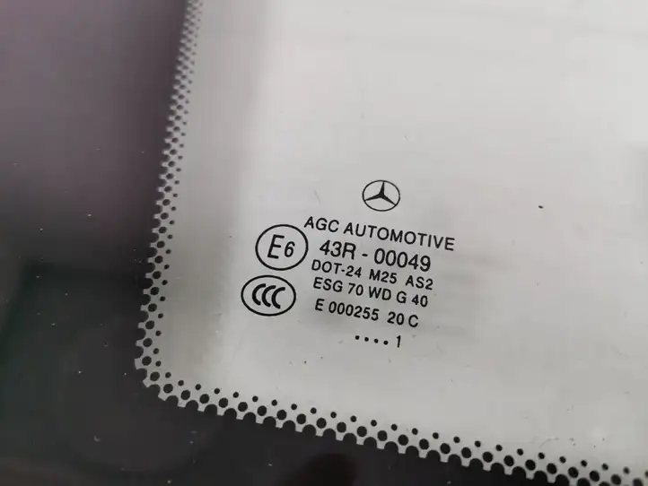 Mercedes-Benz GLK X204 (2008 - 2016) A2046702754 Заднее боковое стекло — фото 2