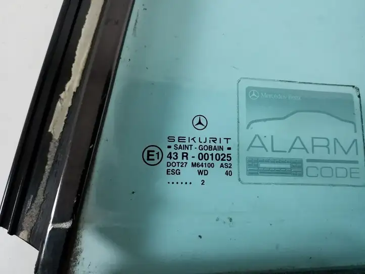 Mercedes-Benz CLK A208 (1997 - 2002) A2086700310 Заднее боковое стекло — фото 3