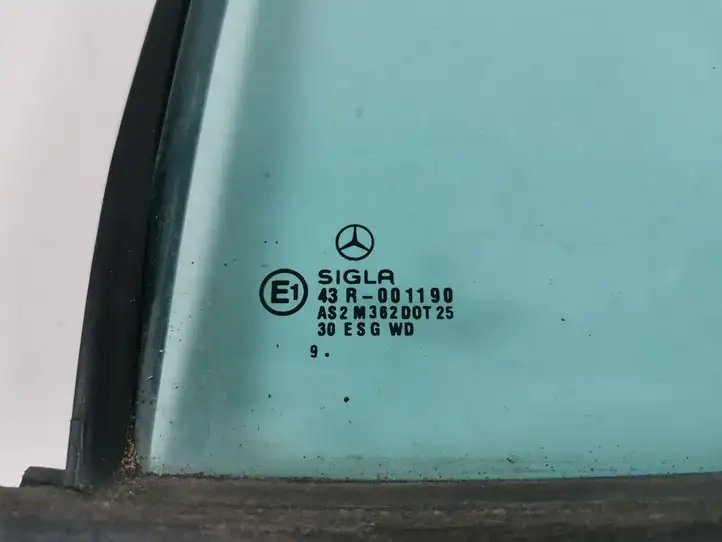 Mercedes-Benz E W210 (1995 - 2002) A2107351109 Форточка двери — фото 3