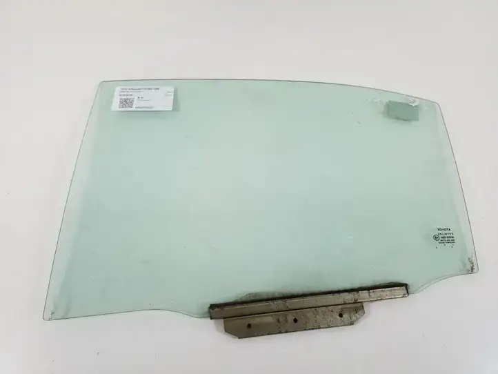 Toyota Avensis T250 (2003 - 2006) 68104-05100 Стекло задней двери — фото 1