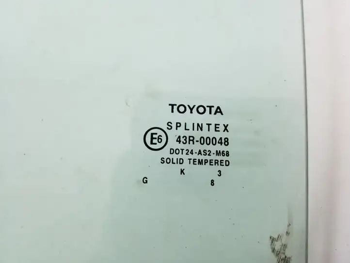 Toyota Avensis T250 (2003 - 2006) 68104-05100 Стекло задней двери — фото 2