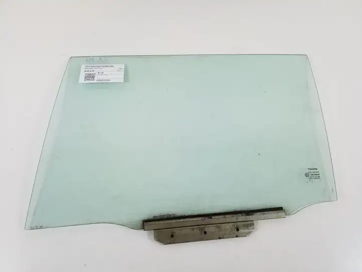 Toyota Avensis T250 (2003 - 2006) 68104-05120 Стекло задней двери — фото 1
