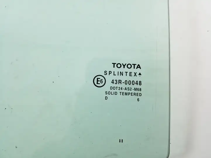 Toyota Yaris (2005 - 2009) 68140-0D070 Стекло задней двери — фото 3