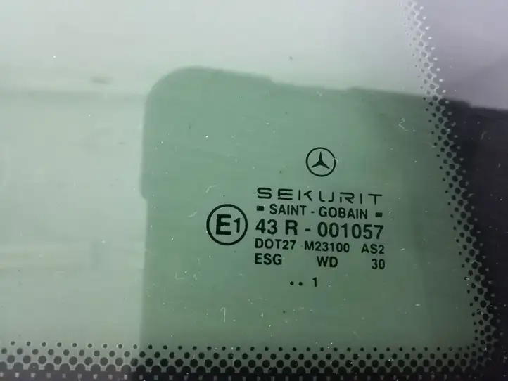 Mercedes-Benz (2008 - 2011) A2036706012 Заднее боковое стекло — фото 3