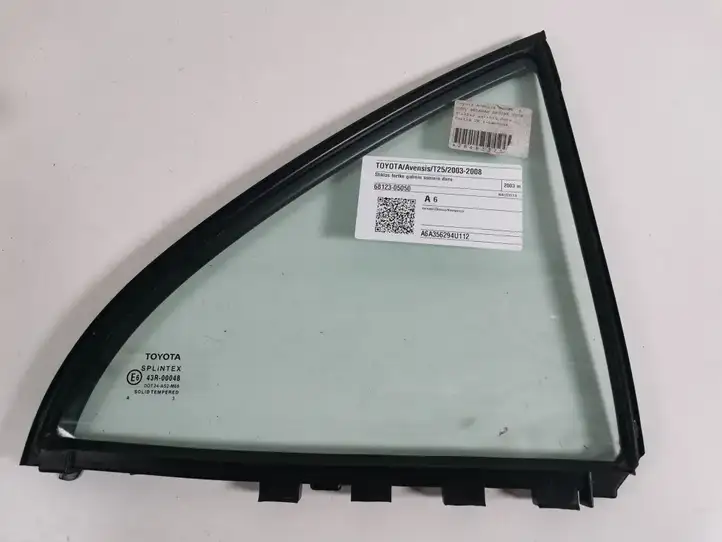 Toyota Avensis T250 (2003 - 2006) 68123-05050 Форточка двери — фото 1