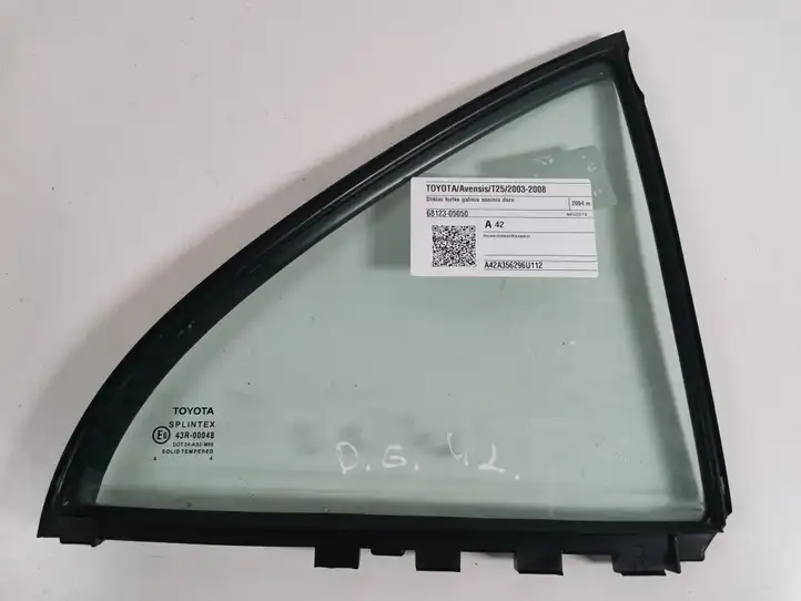 Toyota Avensis T250 (2003 - 2006) 68123-05050 Форточка двери — фото 1