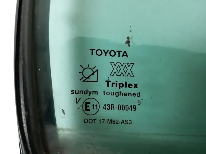 Toyota Avensis T220 (2000 - 2003) Форточка двери — фото 3