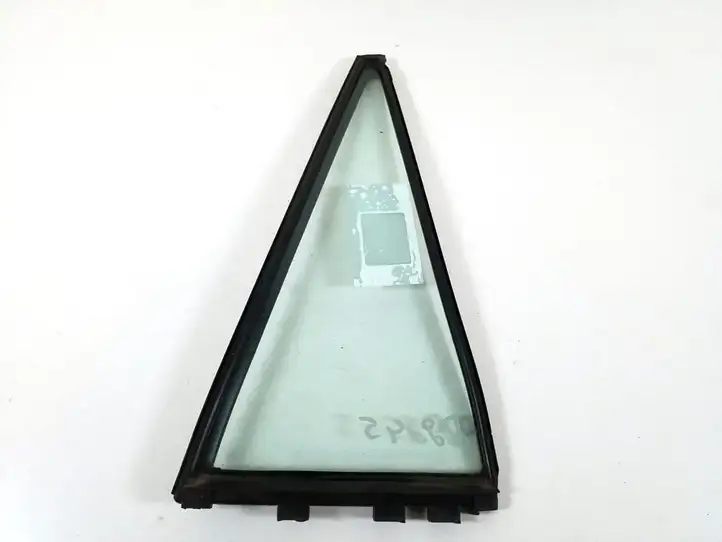 Toyota Corolla Verso E121 (2001 - 2004) 68123-13260 Форточка двери — фото 1
