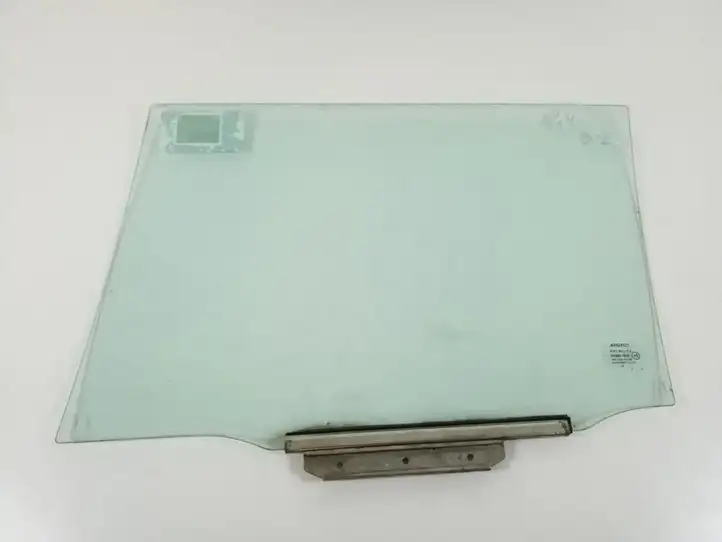 Toyota Avensis T250 (2003 - 2006) 68103-05120 Стекло задней двери — фото 3