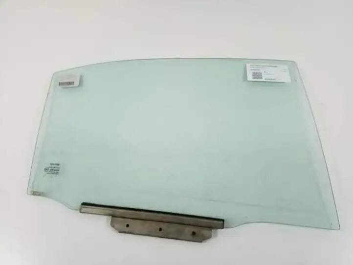 Toyota Avensis T250 (2003 - 2006) 68103-05100 Стекло задней двери — фото 1