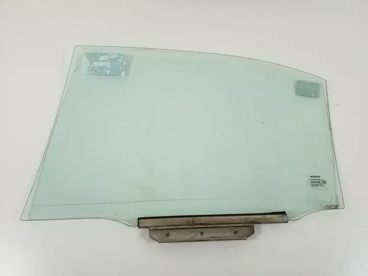 Toyota Avensis T250 (2003 - 2006) 68103-05100 Стекло задней двери — фото 2