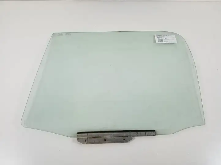 Toyota Yaris Verso (1999 - 2005) 68130-52110 Стекло задней двери — фото 1