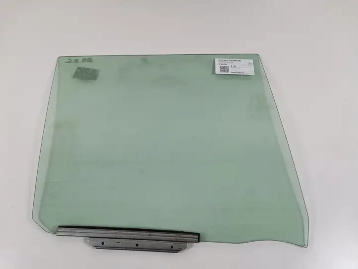 Toyota RAV 4 (XA20) (2000 - 2005) 68103-42090 Стекло задней двери — фото 1