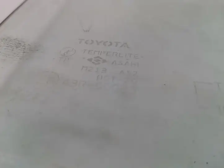 Toyota Avensis Verso (2001 - 2004) 68103-44120 Стекло задней двери — фото 2