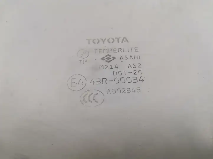 Toyota Previa (XR30, XR40) II (2000 - 2006) 68103-28121 Стекло задней двери — фото 2