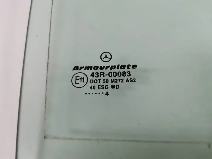 Mercedes-Benz C W203 (2000 - 2007) A2037351810 Стекло задней двери — фото 2