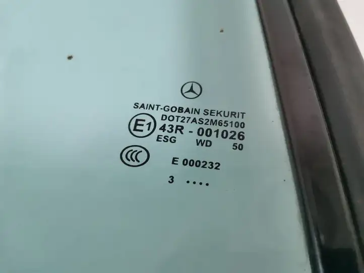 Mercedes-Benz CLK A209,C209 (2002 - 2009) A2096700610 Заднее боковое стекло — фото 2