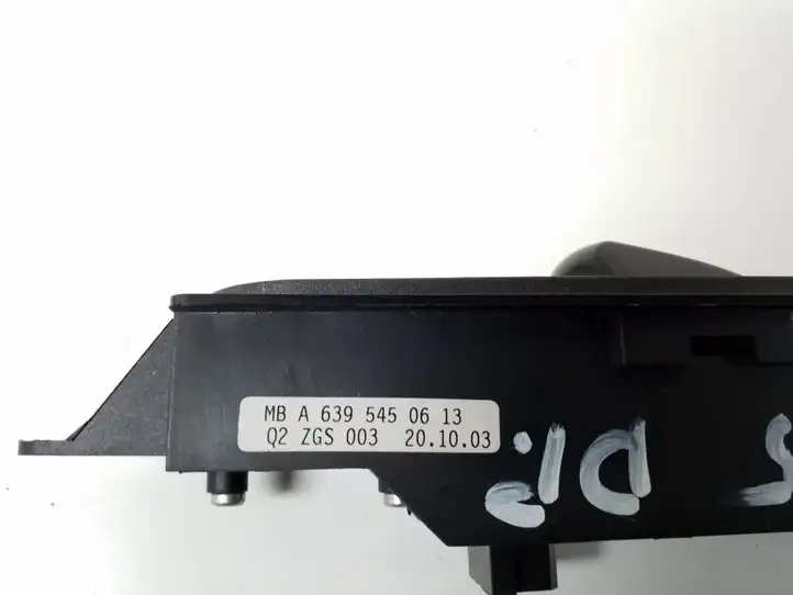 Mercedes-Benz Vito Viano W639 (2003 - 2010) A6395450613 Блок кнопок стеклоподъемников — фото 3