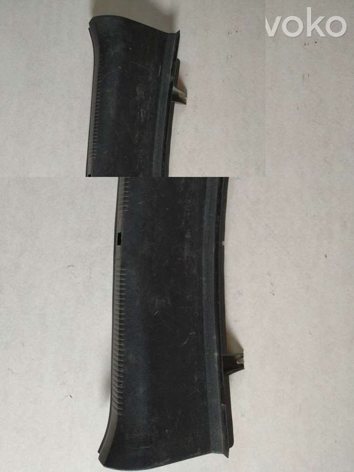 Audi A6 (2004 - 2008)  4F5863471 Отделка порога багажника