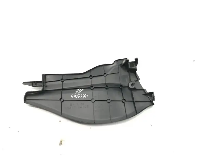 Toyota Prius (XW30) (2009 - 2015) 5881747050 Прочие детали салона — фото 2