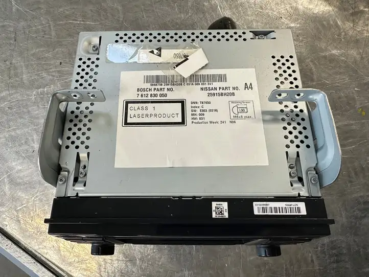 Nissan Juke I F15 (2010 - 2018) 25915BH20B Магнитола / мультимедийная система — фото 4