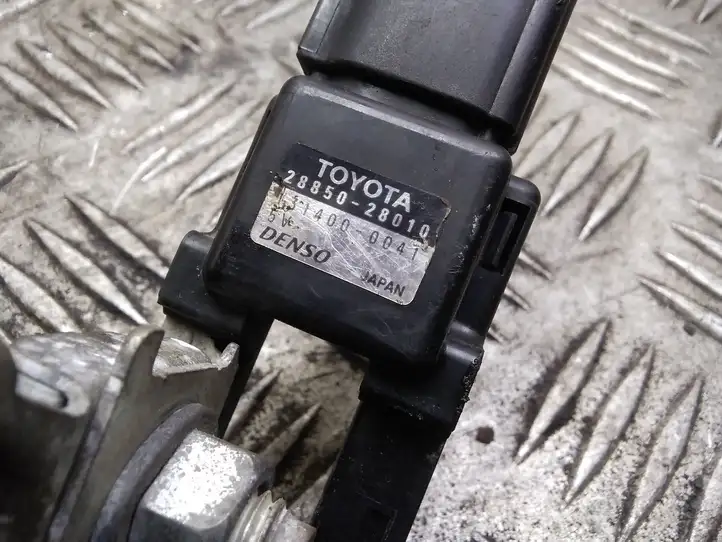 Toyota Corolla Verso AR10 (2004 - 2009) Реле защиты аккумулятора — фото 3