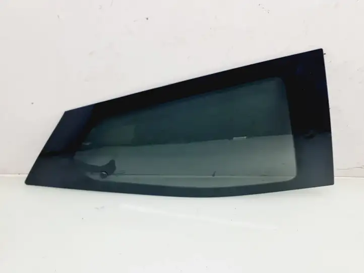 Toyota Aygo AB40 (2014 - 2018) Стекло задней двери — фото 1