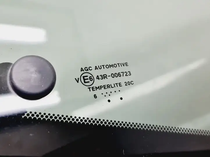 Toyota Aygo AB40 (2014 - 2018) Стекло задней двери — фото 4