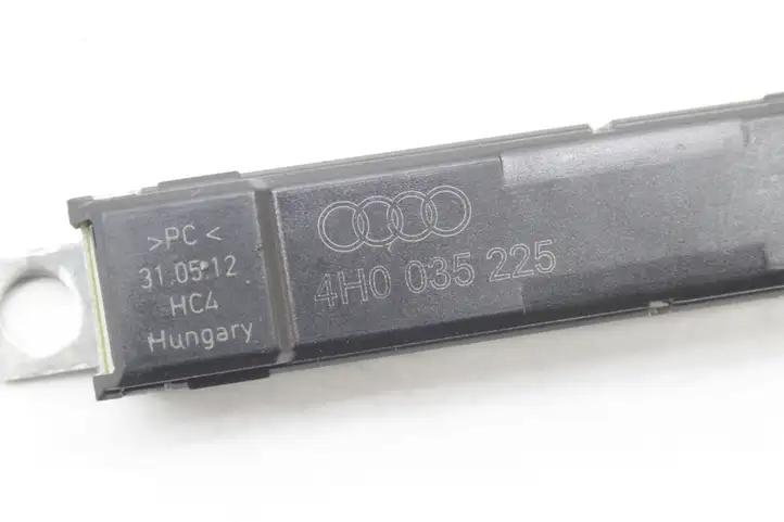Audi A8 S8 D4 4H (2010 - 2014) 4H0035225 Усилитель антенны — фото 4