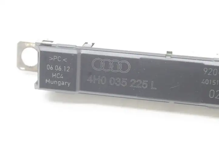 Audi A8 S8 D4 4H (2010 - 2014) 4H0035225L Усилитель антенны — фото 4