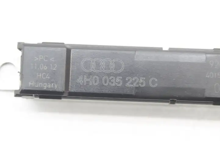 Audi A8 S8 D4 4H (2010 - 2014) 4H0035225C Усилитель антенны — фото 4