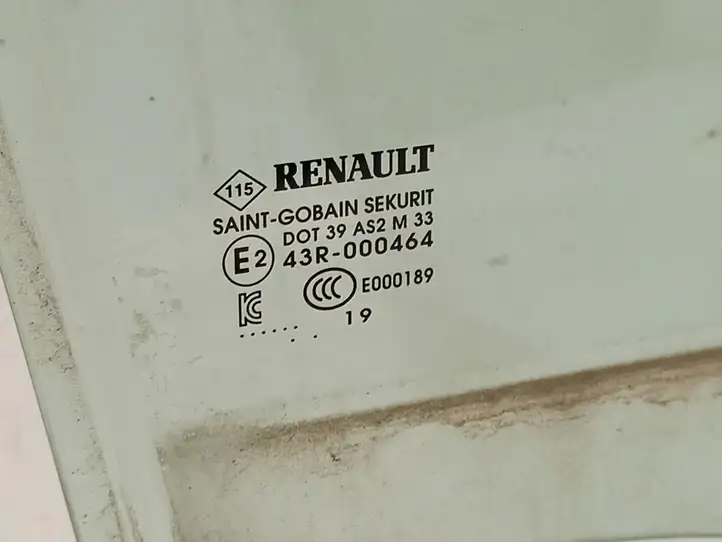 Renault Zoe (2012 - ) 823005037R Стекло задней двери — фото 2