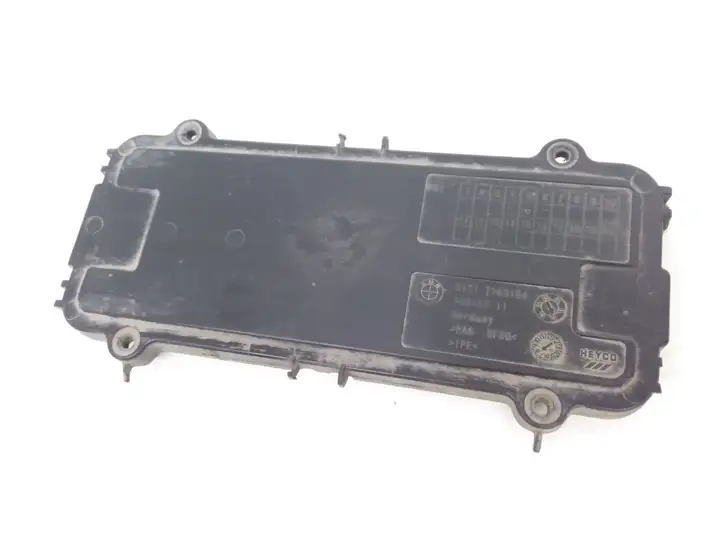 BMW 3 F30 F35 F31 (2012 - 2018) 7263164 Крышка ящика предохранителей — фото 1