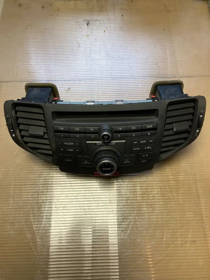 Opel Antara (2006 - 2011) 39050TL0G01 Магнитола / мультимедийная система — фото 1