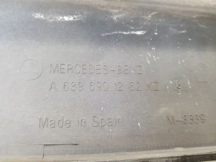 Mercedes-Benz Vito Viano W639 (2003 - 2010) A6396901262 Молдинги раздвижных дверей — фото 3