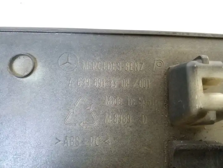 Mercedes-Benz Vito Viano W639 (2003 - 2010) A6396913308 Молдинги раздвижных дверей — фото 2