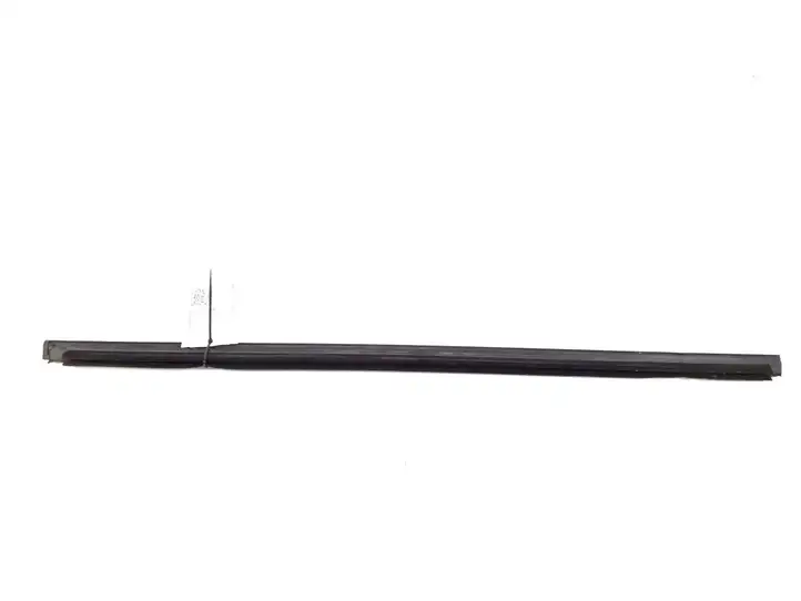 Mercedes-Benz Vito Viano W639 (2003 - 2010) Накладка стекла передней двери — фото 2