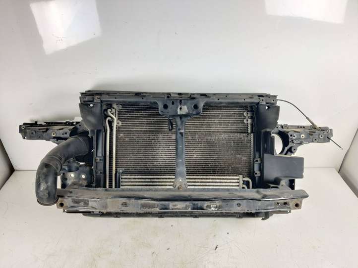 Volkswagen Touareg I (2002 - 2010)  7L0805594 Комплект радиаторов