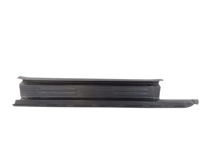 Mercedes-Benz SLK R171 (2005 - 2011) A1716800135 Внутренняя отделка переднего порога — фото 2