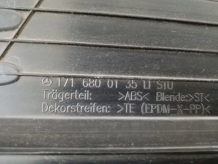 Mercedes-Benz SLK R171 (2005 - 2011) A1716800135 Внутренняя отделка переднего порога — фото 4