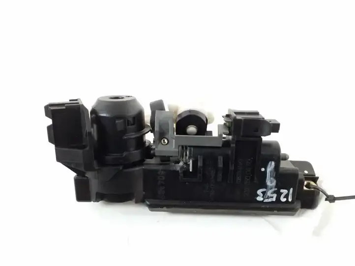 Mercedes-Benz SLK R171 (2005 - 2011) A2037500693 Ручка багажной двери — фото 5