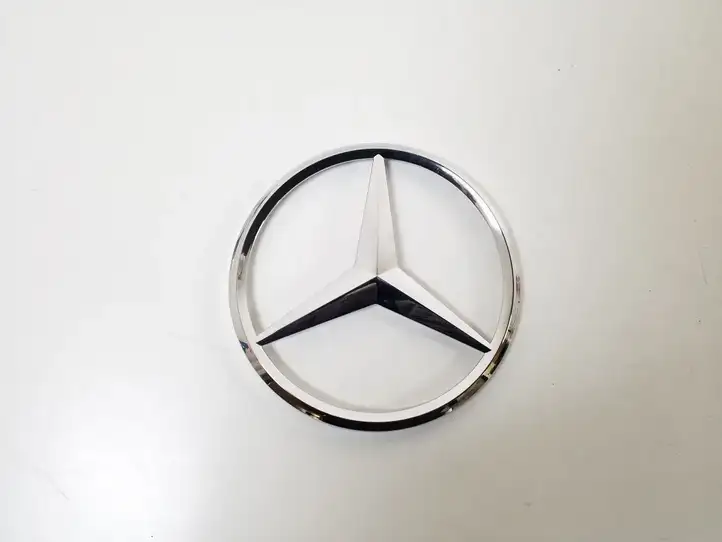 Mercedes-Benz E W238 (2017 - ) A0998170000 Эмблема автомобиля — фото 1