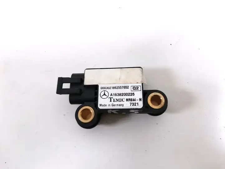 Mercedes-Benz ML W163 (1997 - 2005) A1638200226 Датчик удара SRS — фото 1