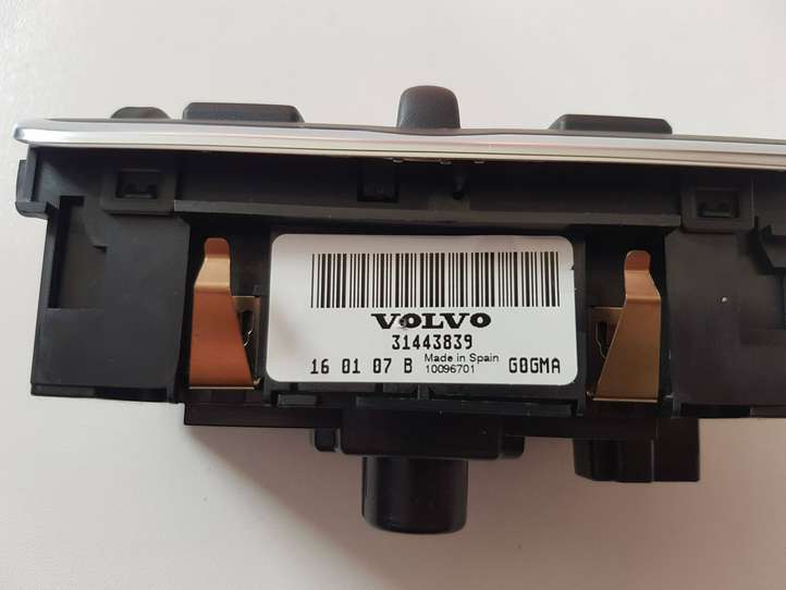 Volvo V70 (2013 - 2016)  31443839 Включатель фонарей