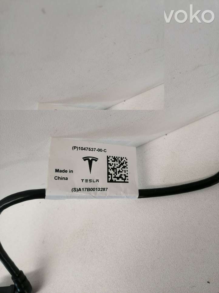 Tesla Model X (2015 - 2021)  104753700C Разъем USB