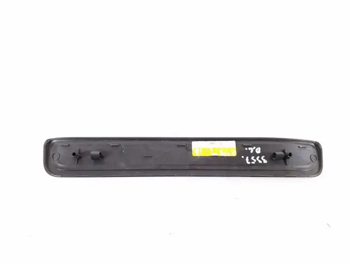 Toyota Avensis T270 (2009 - 2012) 67915-05030 Внутренняя отделка заднего порога — фото 2