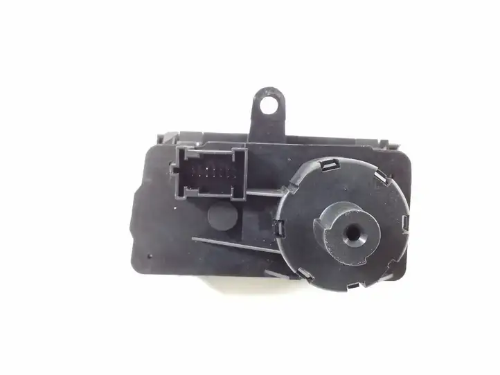 Mercedes-Benz E W211 (2002 - 2009) A2115450904 Включатель фонарей — фото 3