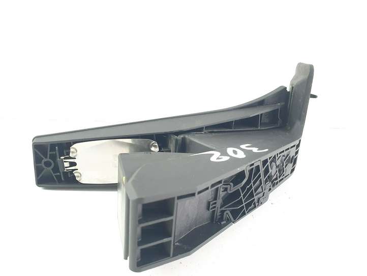 BMW 6 F12 F13 (2010 - 2018)  6852644 Педаль акселератора