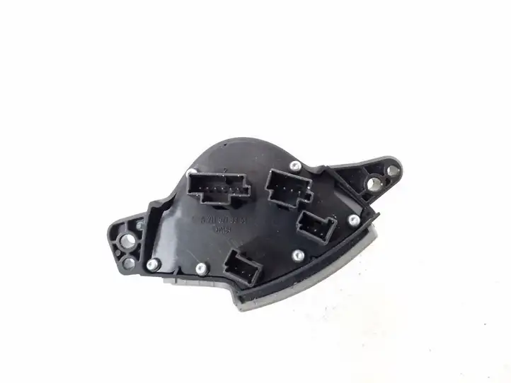 Mercedes-Benz E W211 (2002 - 2009) A2118213358 Кнопки на рулевом колесе — фото 2